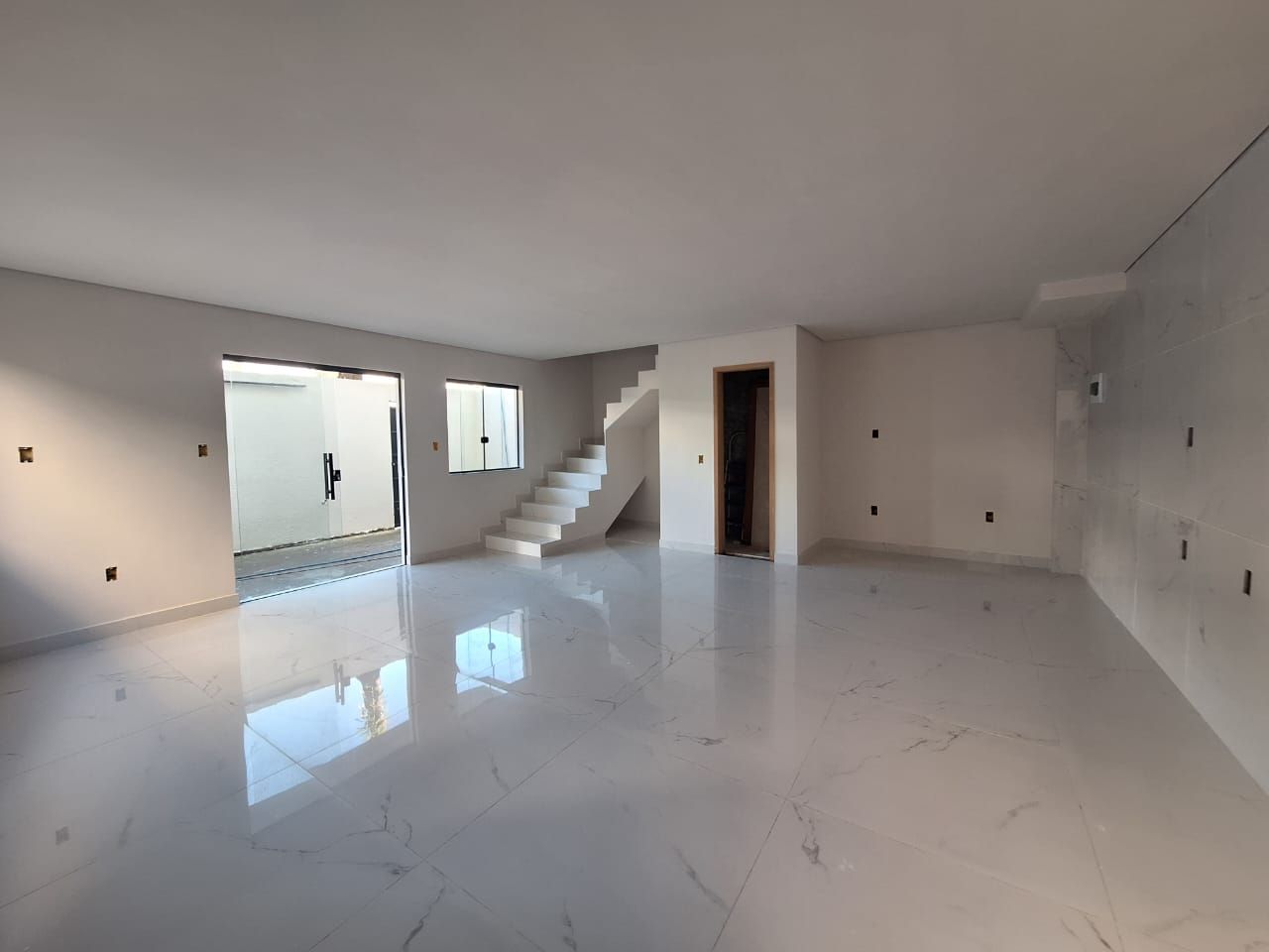 Casa com 3 dormitórios à venda, 97 m² por R$ 500.000,00 - Sapucaias III - Contagem/MG
